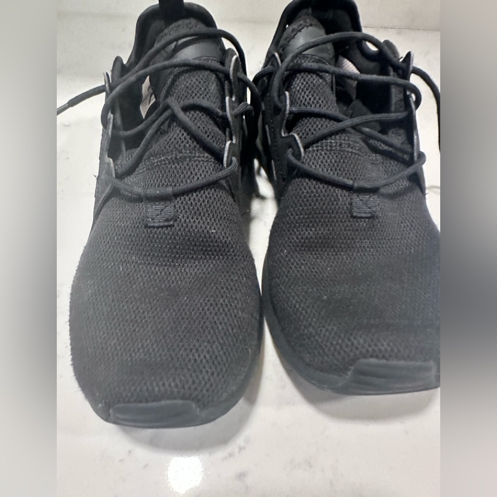 EUC  big boys adidas shoes